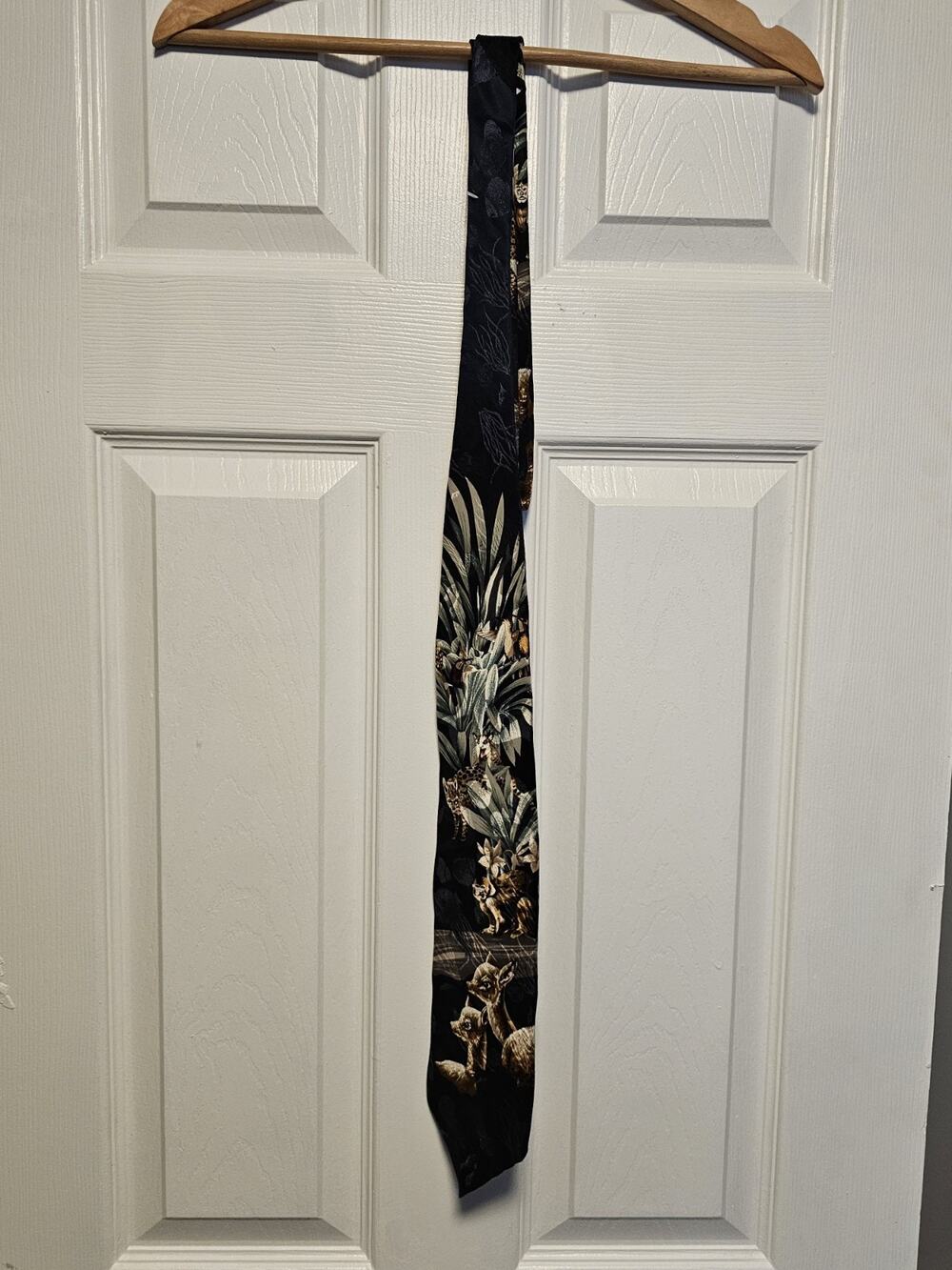 Mens Silk Tie Endangered Species One Size 80s 90s Vintage